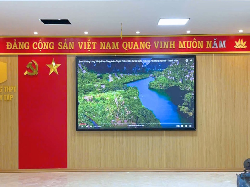 man hinh led ban co