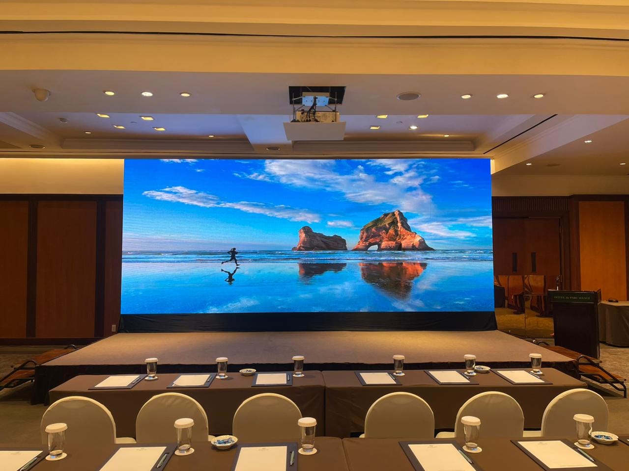 Dịch vụ lắp đặt màn hình LED tại phường Vườn Lài